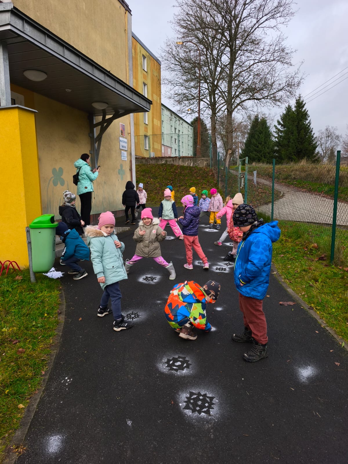 b1204ca6-6b27-4e75-9c6c-7aa64f4fd441